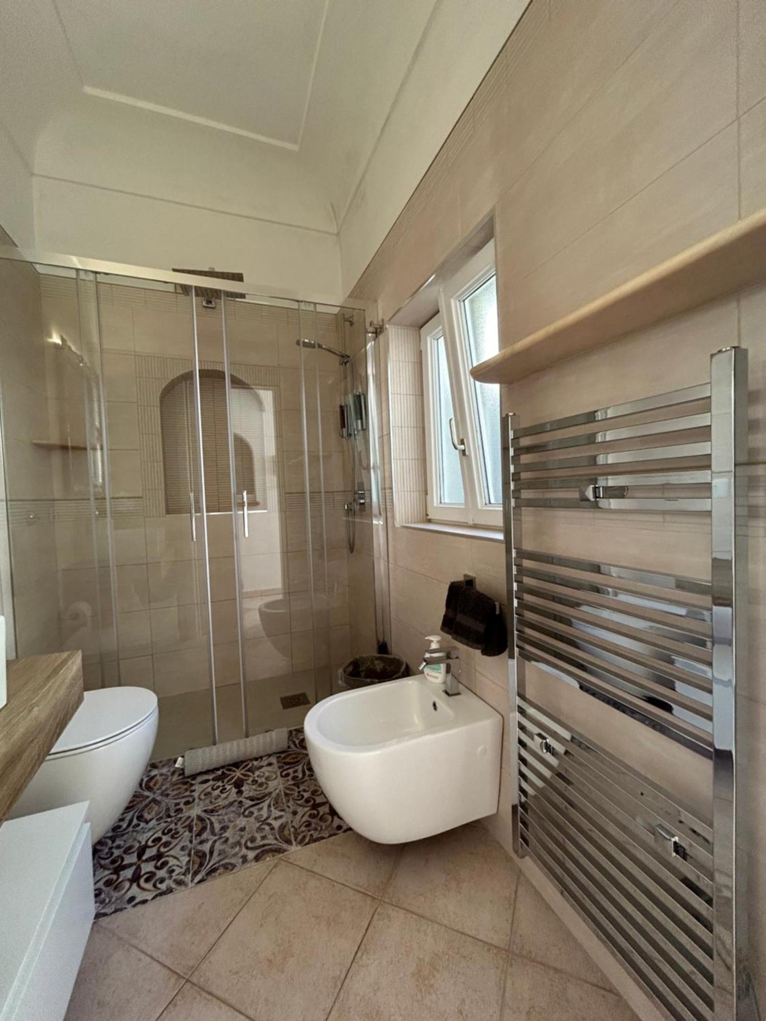 Marvelous Sea View Villa Капри Экстерьер фото